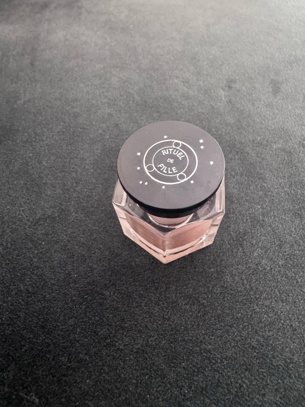 Rituel de Fille eye soot - sigil